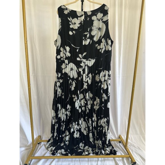 Jessica Howard Black/White Floral Maxi 24W - Picture 2 of 12